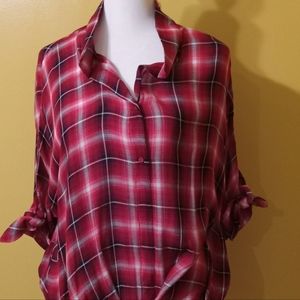 Le Lis Plaid Top
